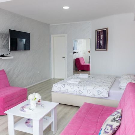 Apartmani Hm 特雷比涅 外观 照片