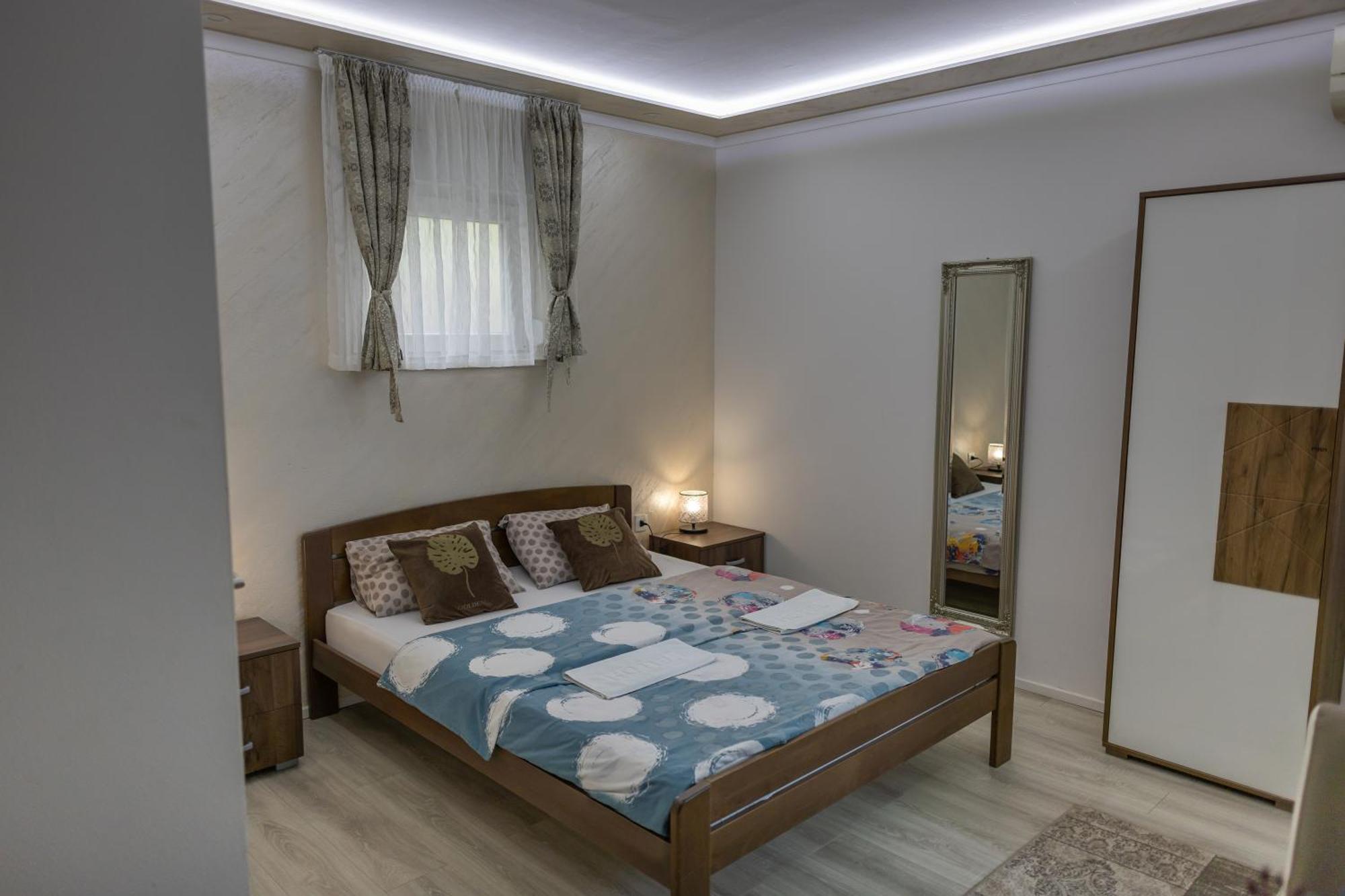 Apartmani Hm 特雷比涅 外观 照片